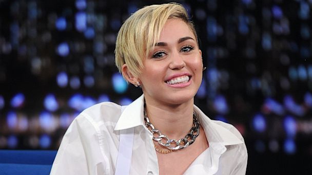 Miley Cyrus Explains Whe She Quit Smoking Weed