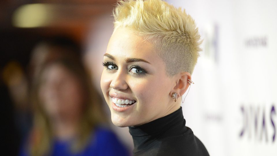Miley Cyrus is Smoking Pot Again Thanks to Her Mom