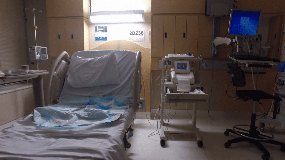 Cops Raid Dying Patient’s Hospital Room for Marijuana